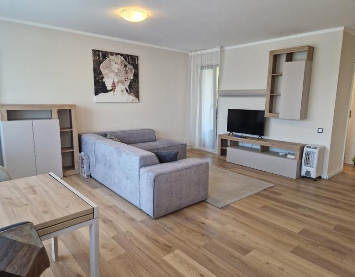 Apartament cu 2 camere decomandat, mobilat în Zorilor