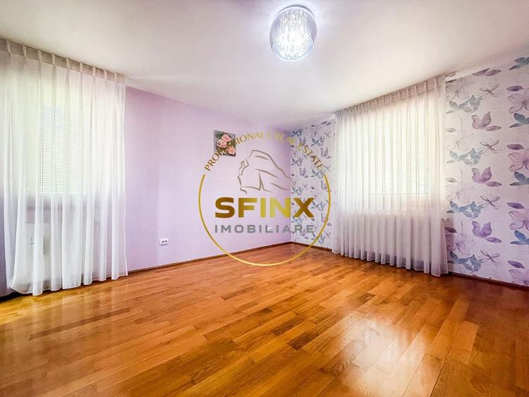 Duplex cu 7 camere cu Canalizare în Parcul Circului