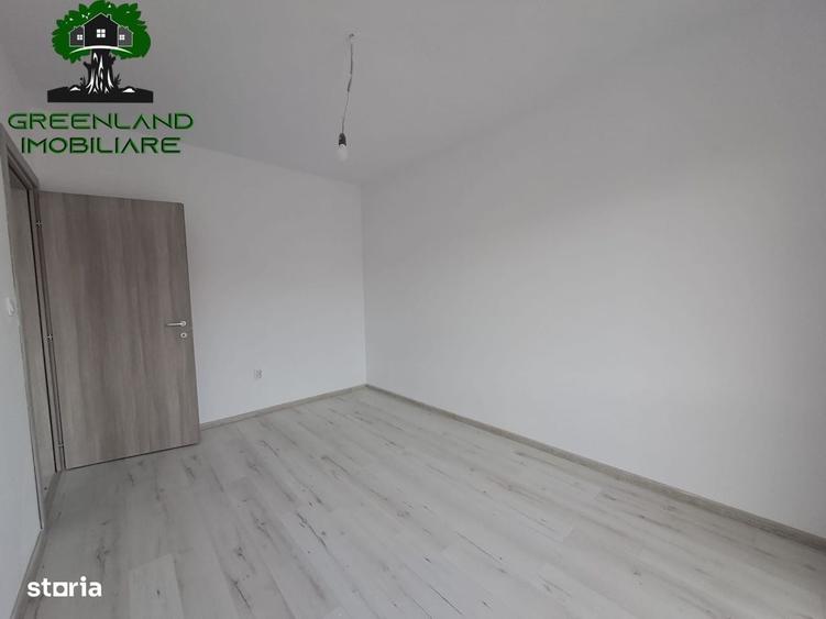 Apartament cu 3 camere decomandat în Bucium