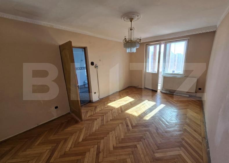 Apartament cu 2 camere decomandat în Central