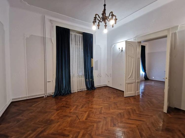 Apartament cu 4 camere în Central