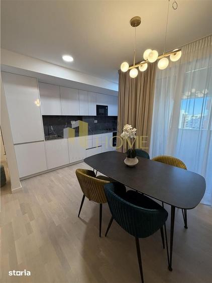 Apartament cu 3 camere, mobilat în Republicii