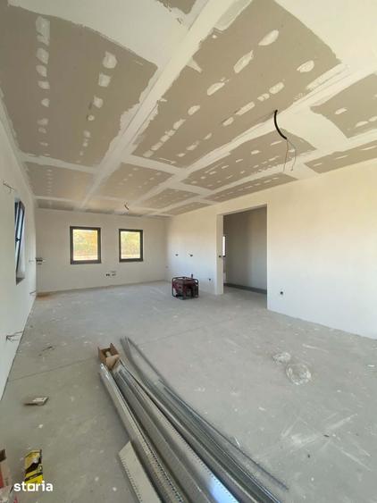 Casă cu 4 camere decomandat cu Teren 410 Mp în Bercu Roșu