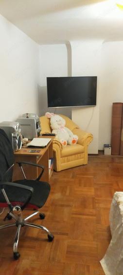 Apartament cu 2 camere decomandat în 9 Mai