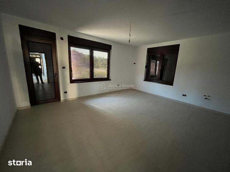 Caransebes, Casa 7 Camere + Teren 600 Mp., Zona Pipirig - 18