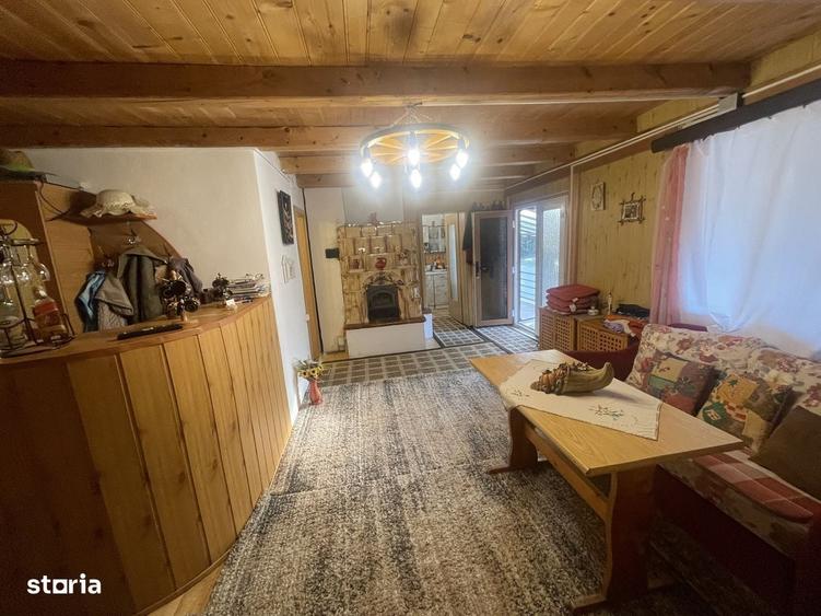 Casă cu 4 camere decomandat cu Teren 650 Mp în Central