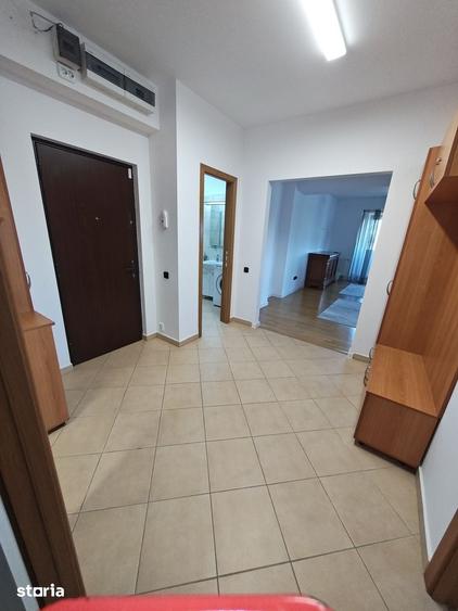 Apartament cu 3 camere decomandat, mobilat în Moșilor