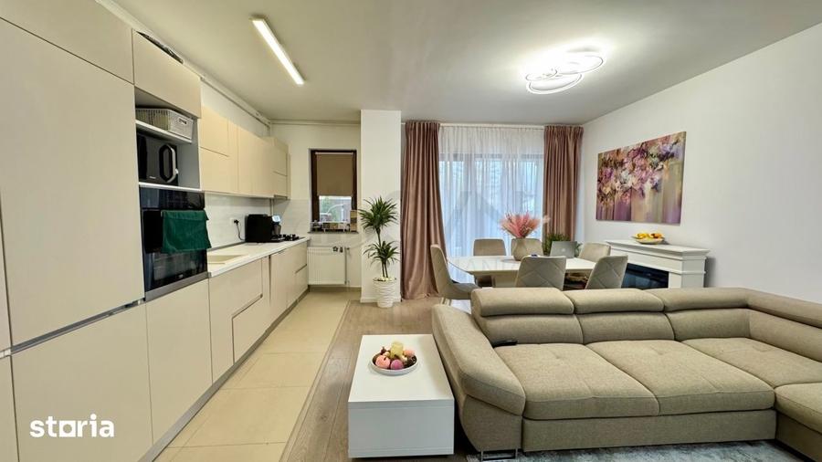 Apartament cu 3 camere semidecomandat în Sisești