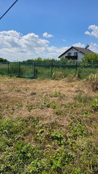 Casă individuală cu 4 camere cu Teren 500 Mp în Dascălu