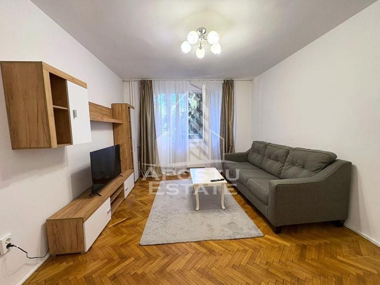 Apartament cu 3 camere decomandat, mobilat în Iosefin