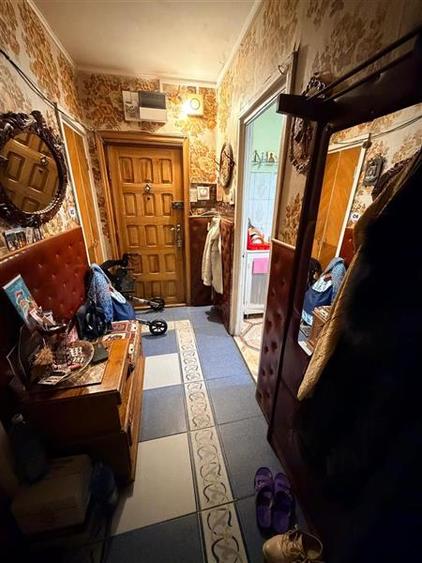 Apartament cu 3 camere decomandat în Alexandru cel Bun
