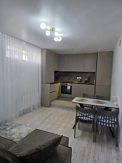Apartament cu 2 camere decomandat în Tei
