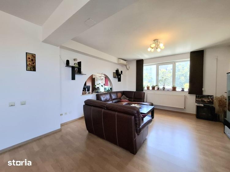 Apartament cu 4 camere în Titan