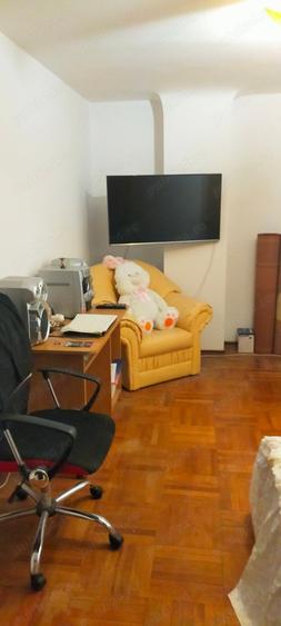 Apartament cu 2 camere decomandat în 9 Mai