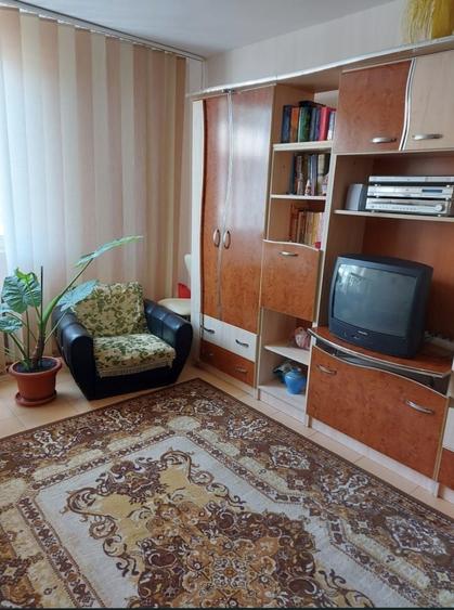 Inchiriez apartament - 1
