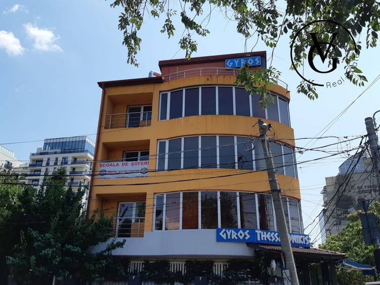 Casă individuală cu 10 camere cu Canalizare în Floreasca
