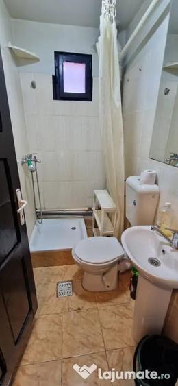 Apartament cu 2 camere decomandat în Bariera Vâlcii