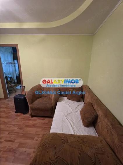 Apartament cu 2 camere semidecomandat în Craiovei