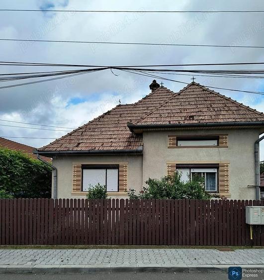Casă cu 3 camere cu Teren 1025 Mp în Reghin