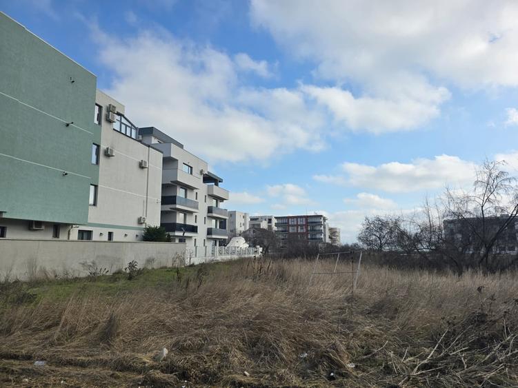 Teren Construcții intravilan de 1200 mp, în Nord
