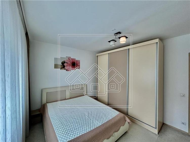 Apartament cu 3 camere decomandat în Terezian