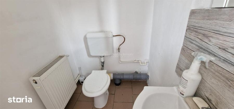 Spațiu comercial, de 125 mp, în Govândari
