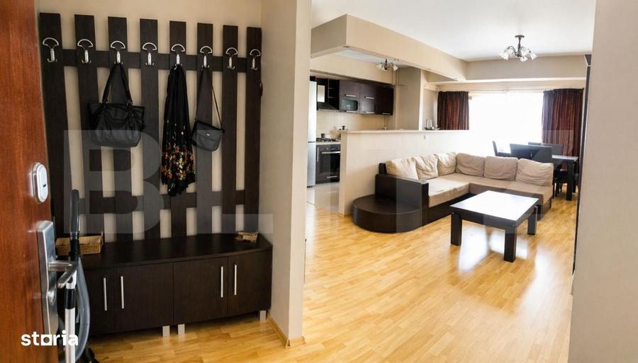 Apartament cu 3 camere în Independenței