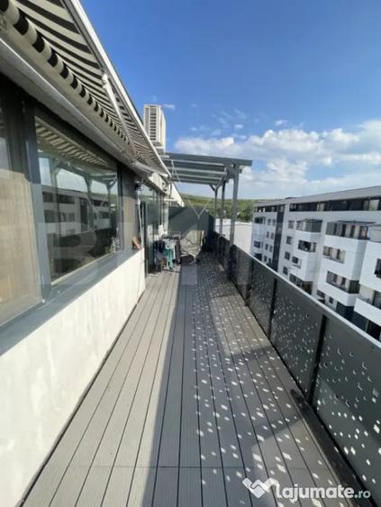 Apartament cu 3 camere semidecomandat în Someșeni