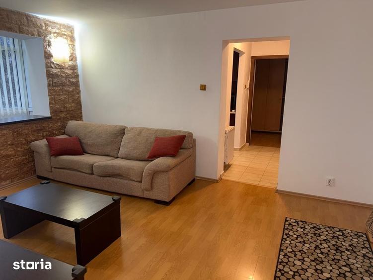 Apartament cu 3 camere în Micro 9