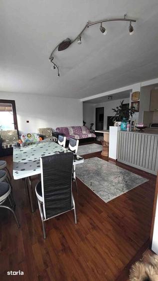 Casă cu 4 camere cu Teren 1700 Mp în Gepiu