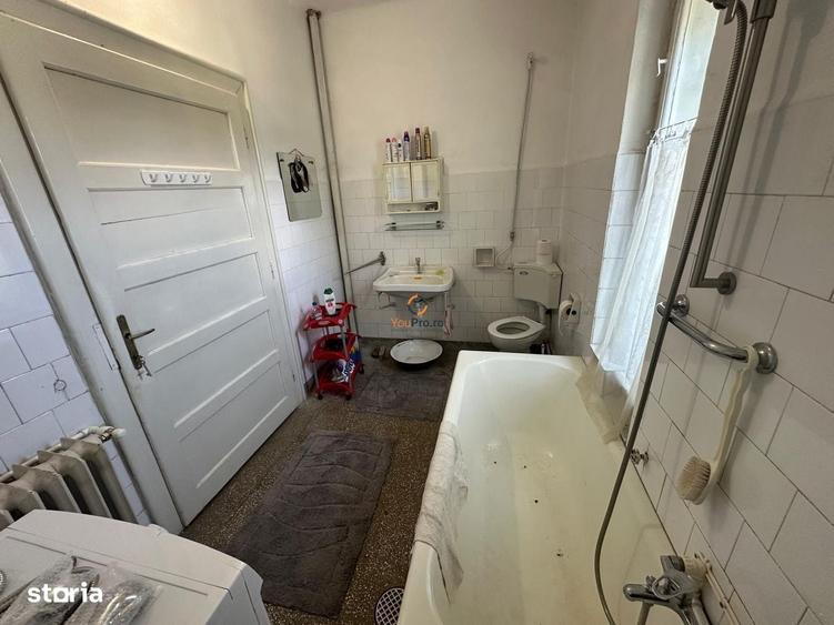 Casă cu 3 camere în Complex Studențesc