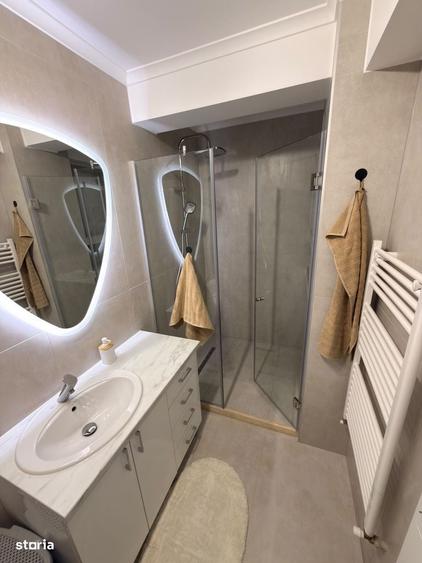 Apartament cu 3 camere decomandat în Baciu