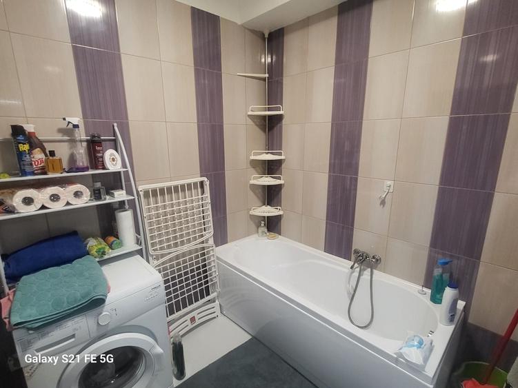 Apartament cu 2 camere nedecomandat în Roșu