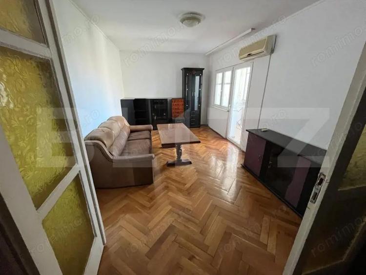 Apartament cu 3 camere decomandat în Dacia