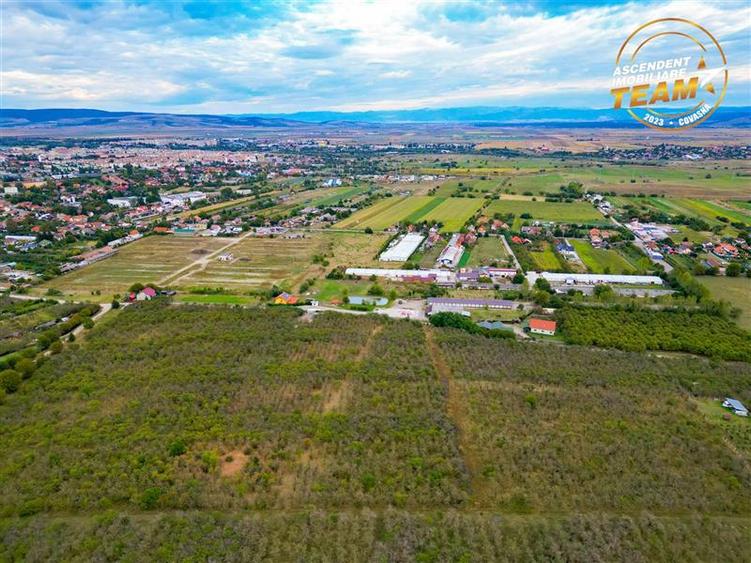 Teren Construcții extravilan de 6510 mp, în Simeria