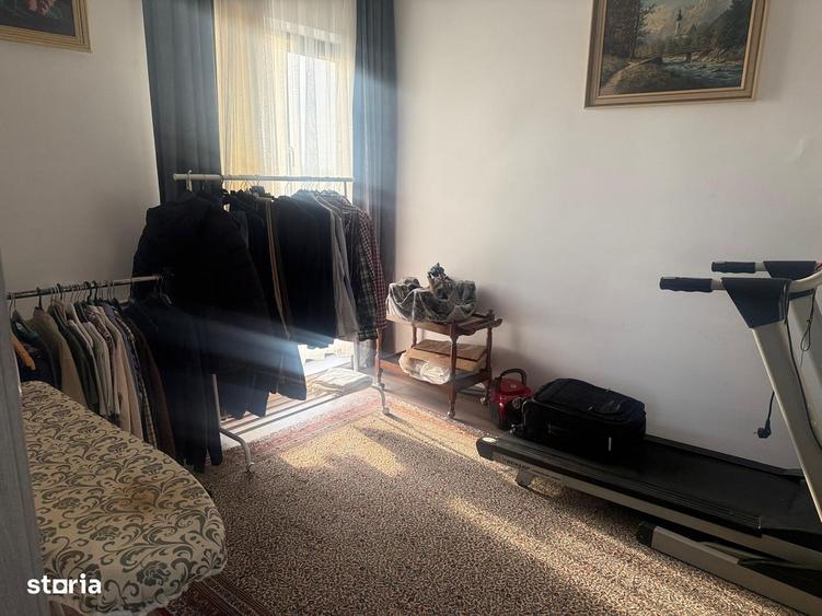 Apartament cu 3 camere decomandat în Matraca