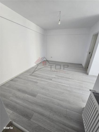 Garsonieră decomandată în Valea Lupului