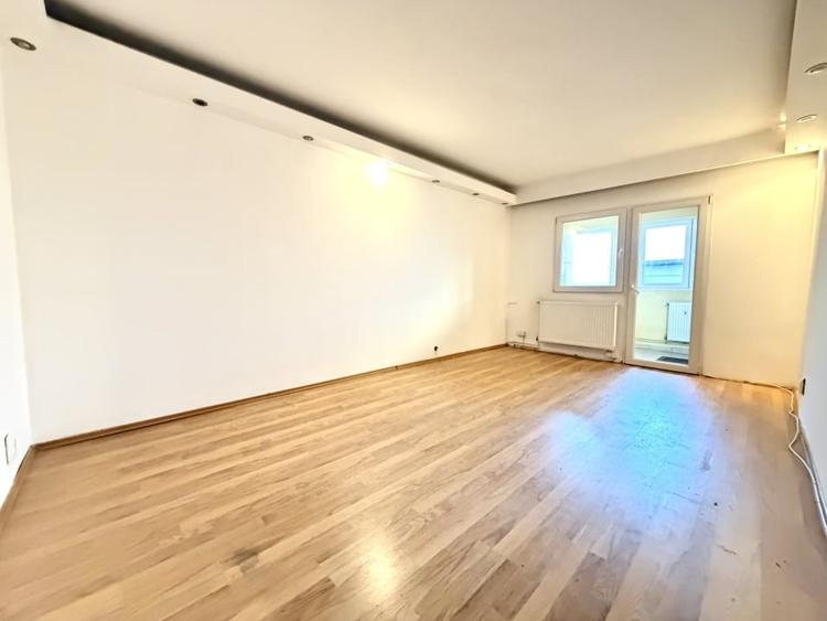 Apartament cu 2 camere decomandat în Bucovina