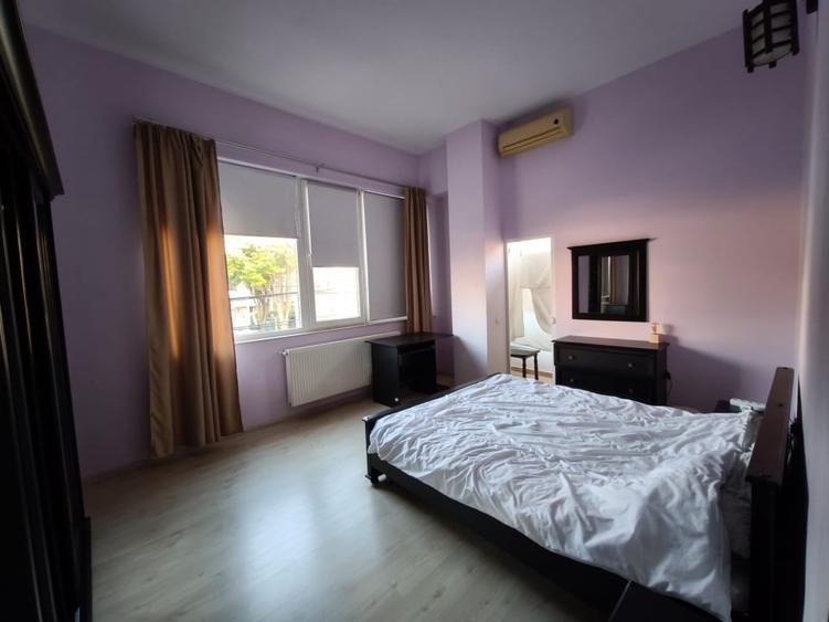 Închiriez apartament. Decomandat cu trei camere zona Delfinariu - 4