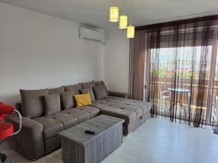 Apartament cu 2 camere decomandat în Exterior Vest