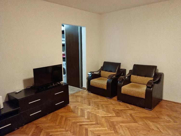 inchiriez apartament zona malu rosu direct proprietar - 20
