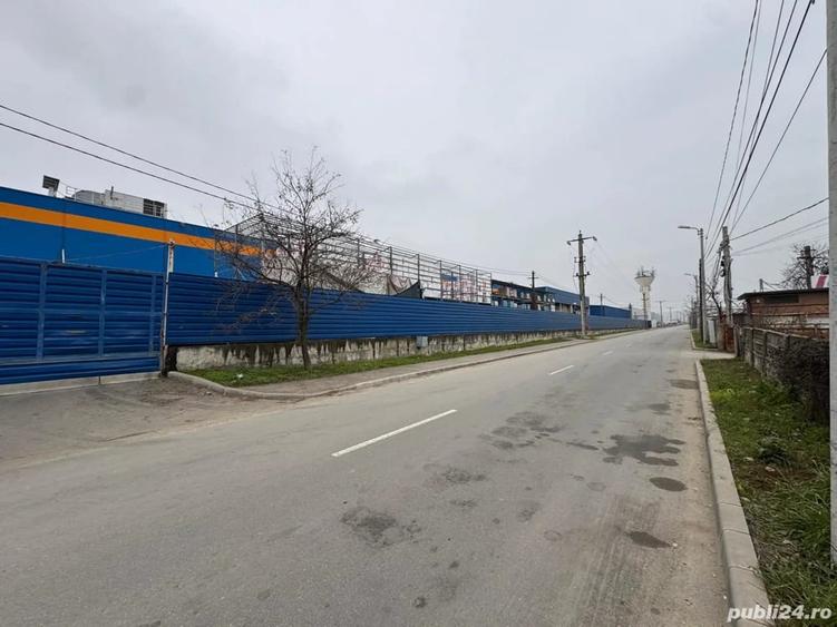 Spațiu comercial, de 3,000 mp, în Industrial
