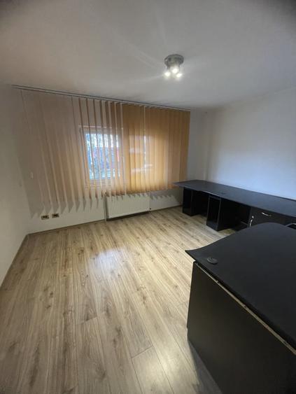 Apartament cu 4 camere în Central