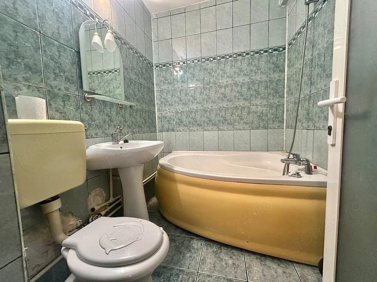 Apartament cu 2 camere semidecomandat în Tomis III