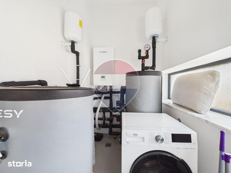 Casă cu 4 camere cu Teren 550 Mp în Niculești