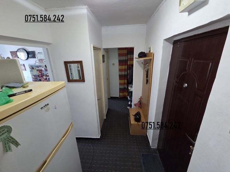 Apartament cu 3 camere, zona NEPTUN , 60MP - 8