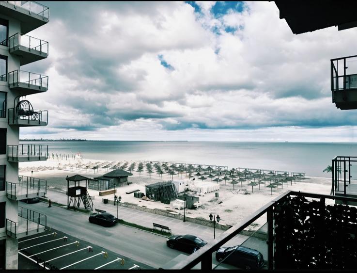 Inchiriez studio prima linie la mare extrasezon - 1