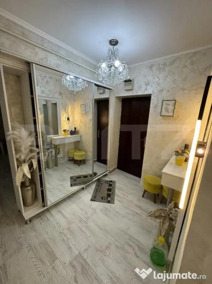 Apartament cu 3 camere decomandat în Central
