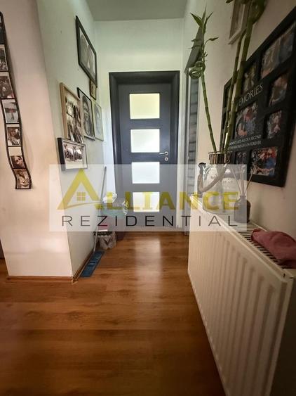 Apartament cu 3 camere decomandat, mobilat în Frumușani