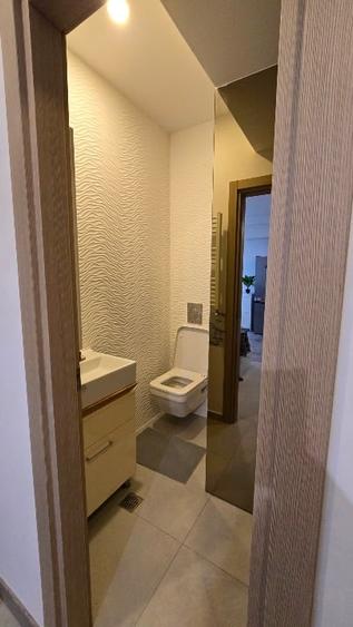 Apartament cu 2 camere semidecomandat, mobilat în Politehnica